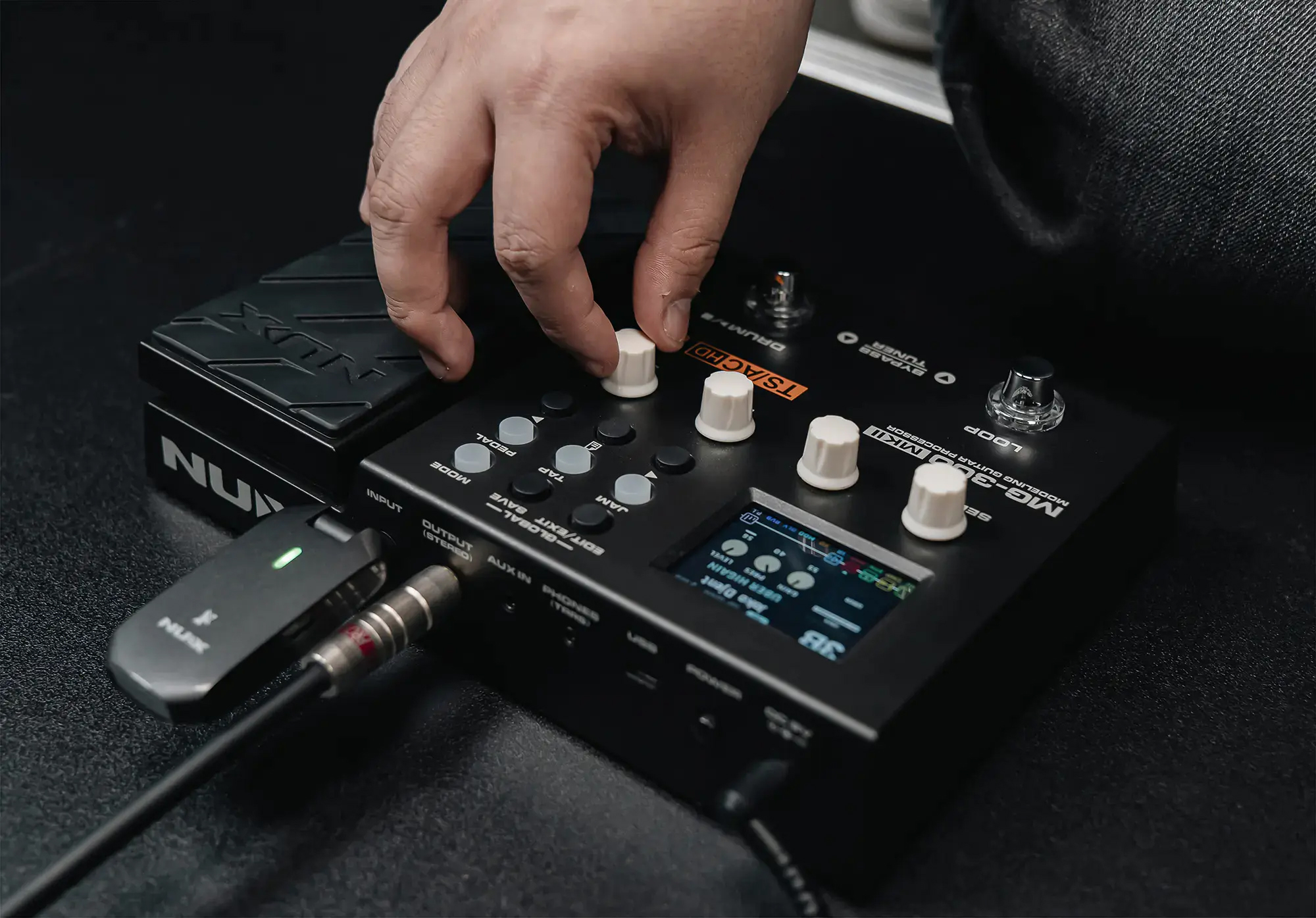 MG-300 MKII - NUX Audio